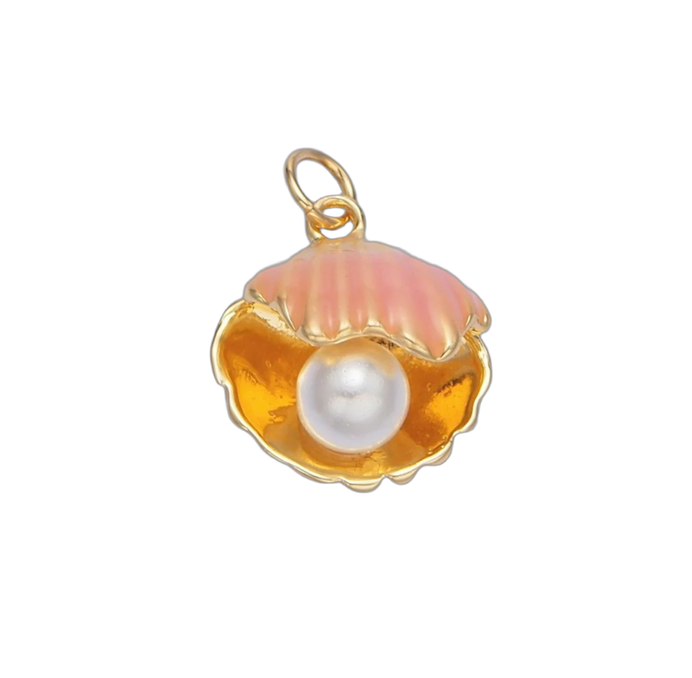 Pearl Clam Shell – Get Lucky Charmed