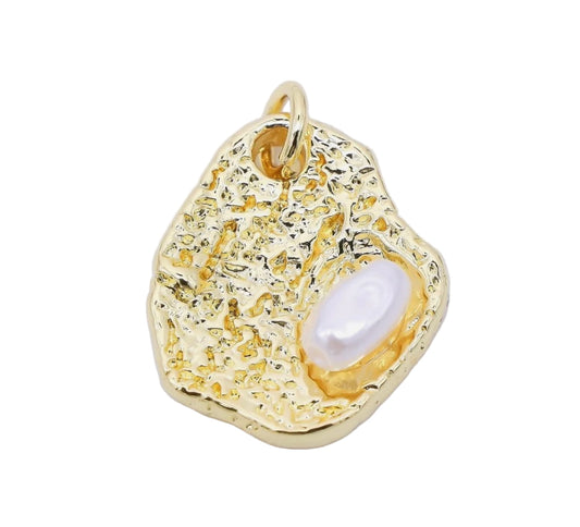 Pearl Molten Pendant